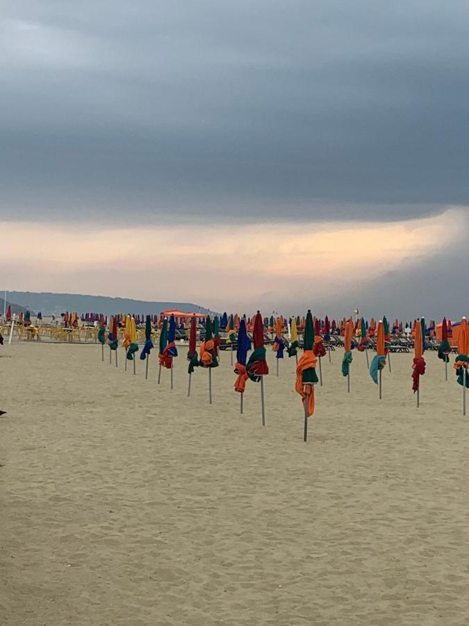 Evasion A Deauville Luaran gambar